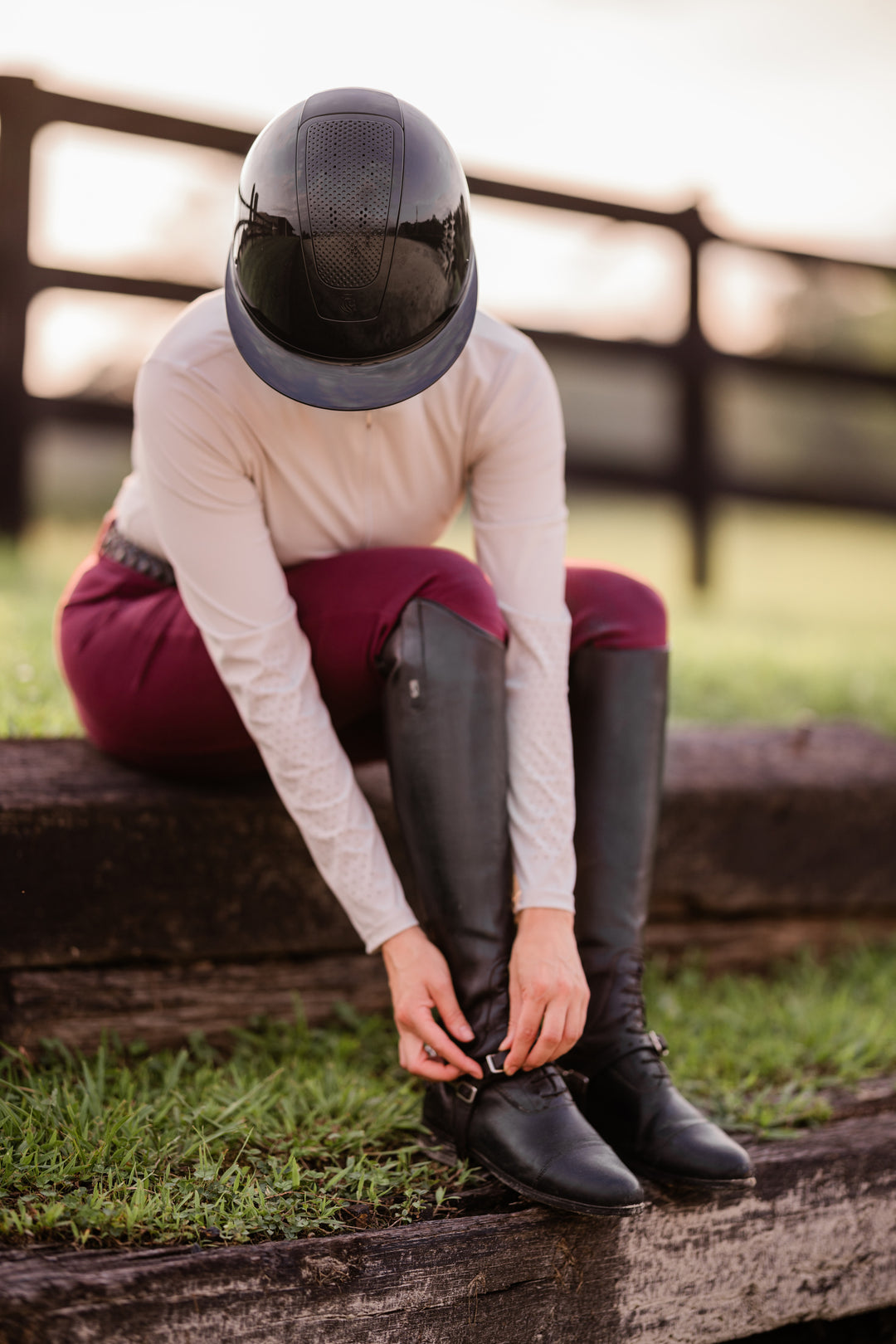 Equinavia Crown Glossy Mips® Riding Helmet image 