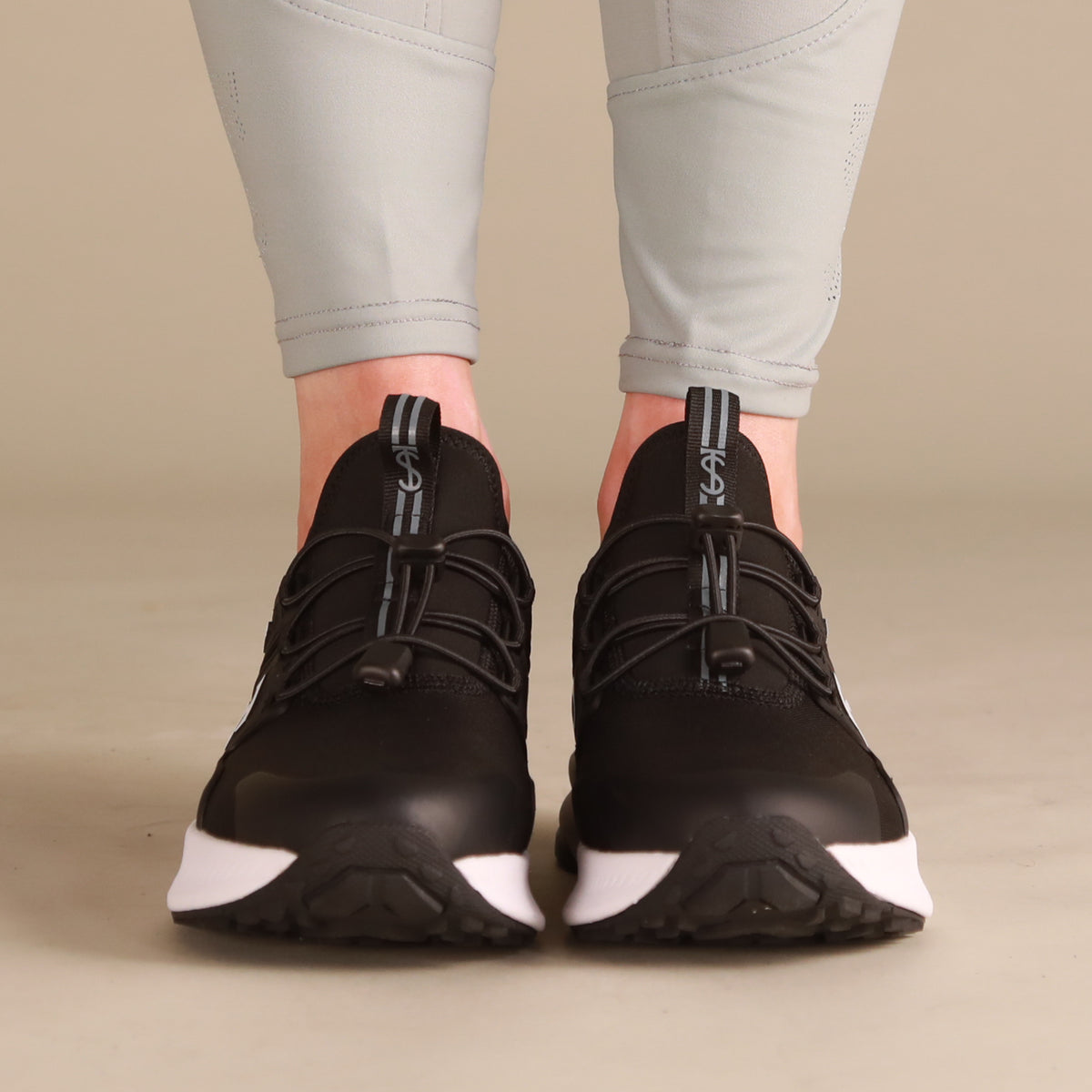Tredstep Ireland Motion-T Trainers image #1