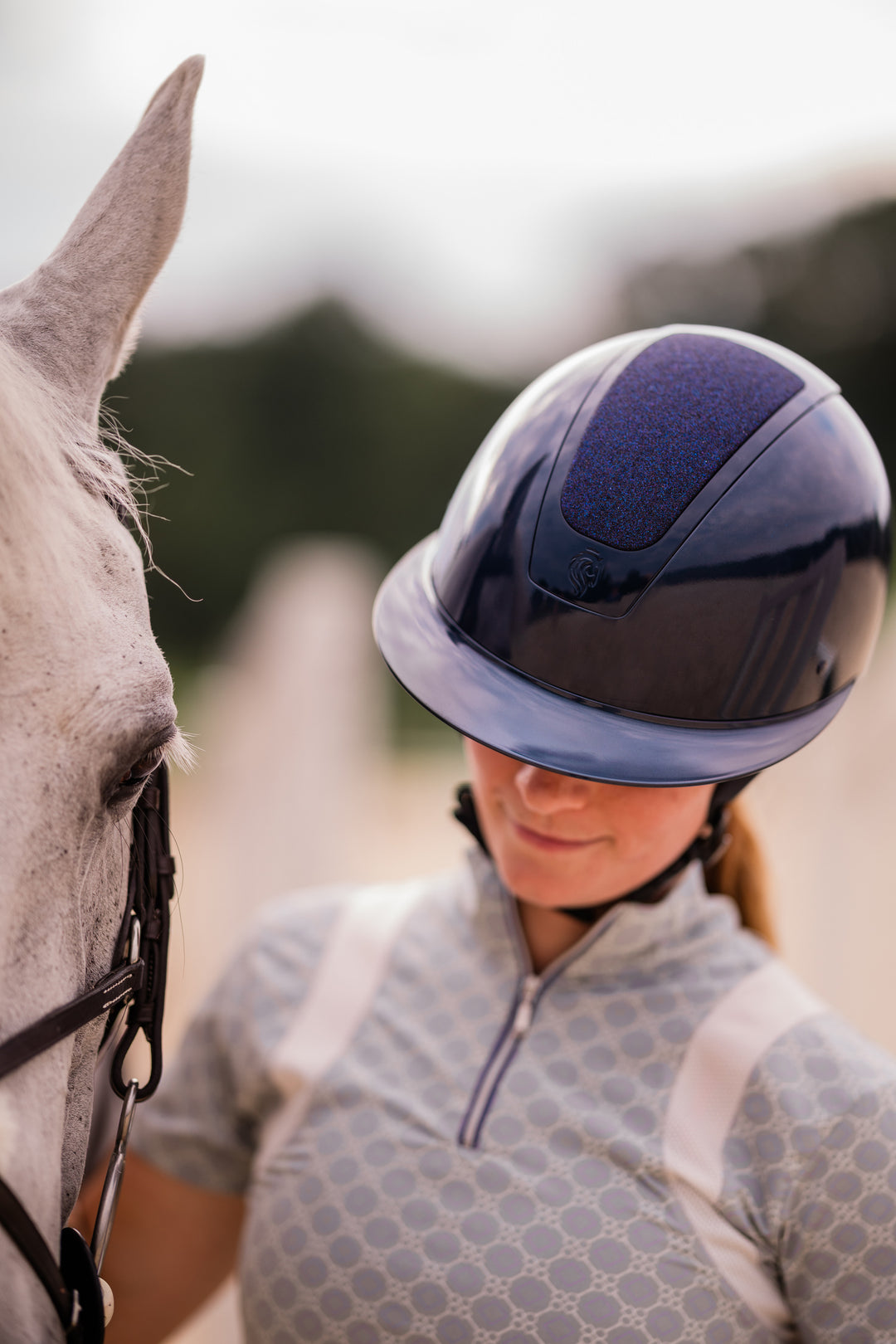 Equinavia Crown Glossy Mips® Riding Helmet image 