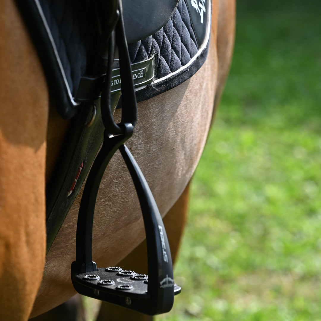Veredus Vita Stirrup Steel1 Dark image 
