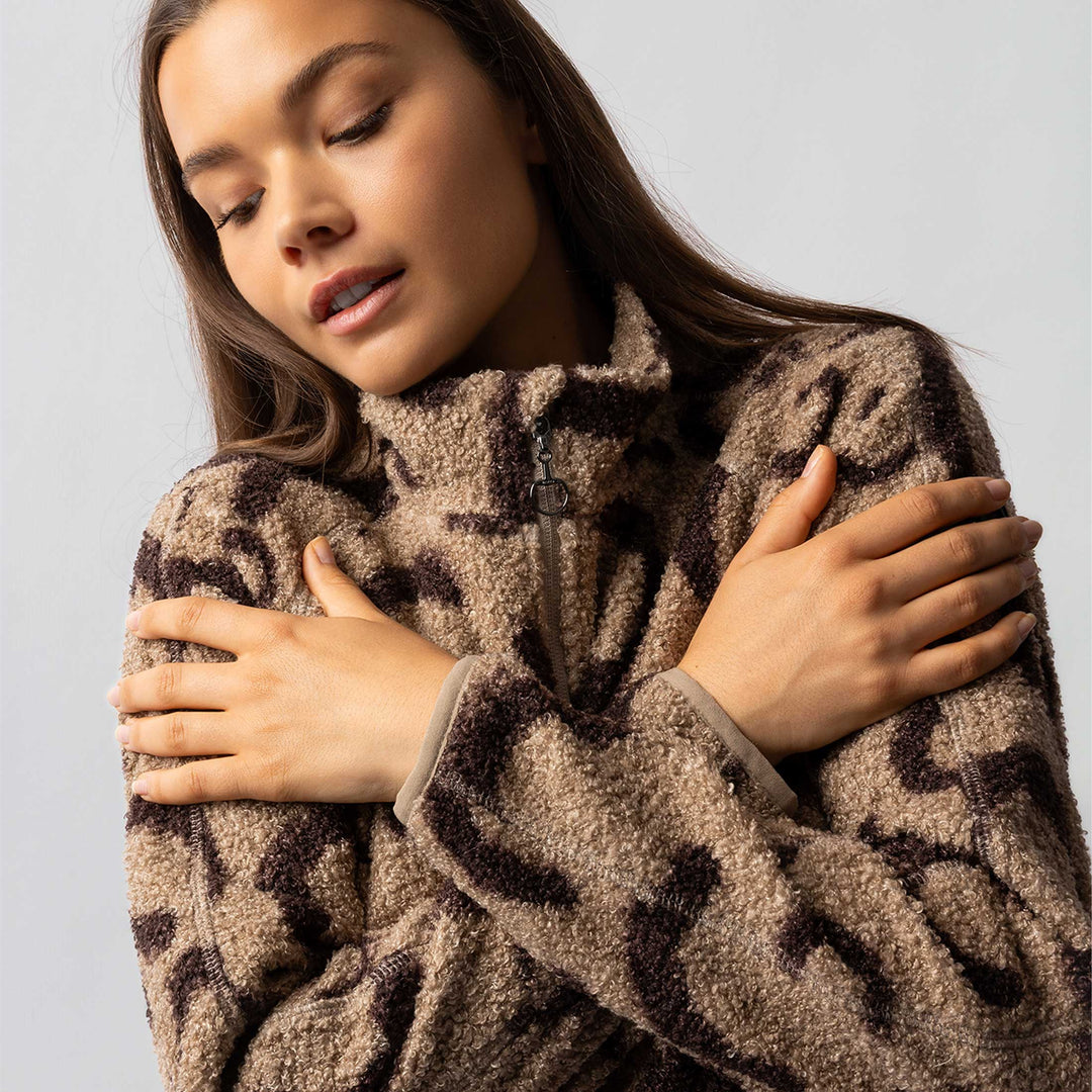 Horze Ariana Womens Teddy Fleece Jacket image 