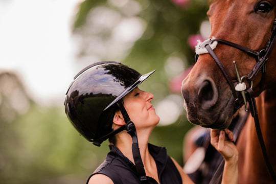 Equinavia Crown Glossy Mips® Riding Helmet image 