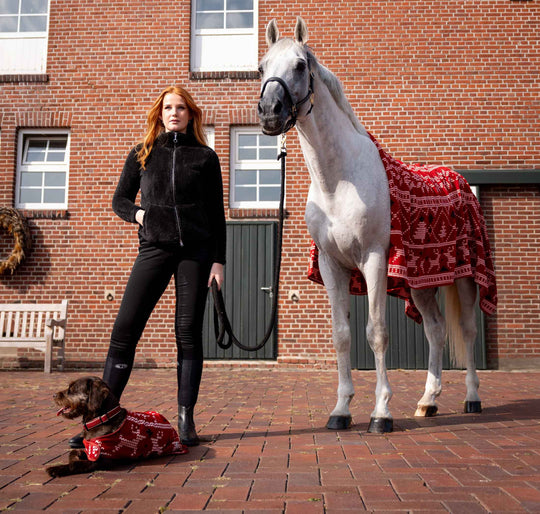 Horze Santa Christmas Throw Blanket image 