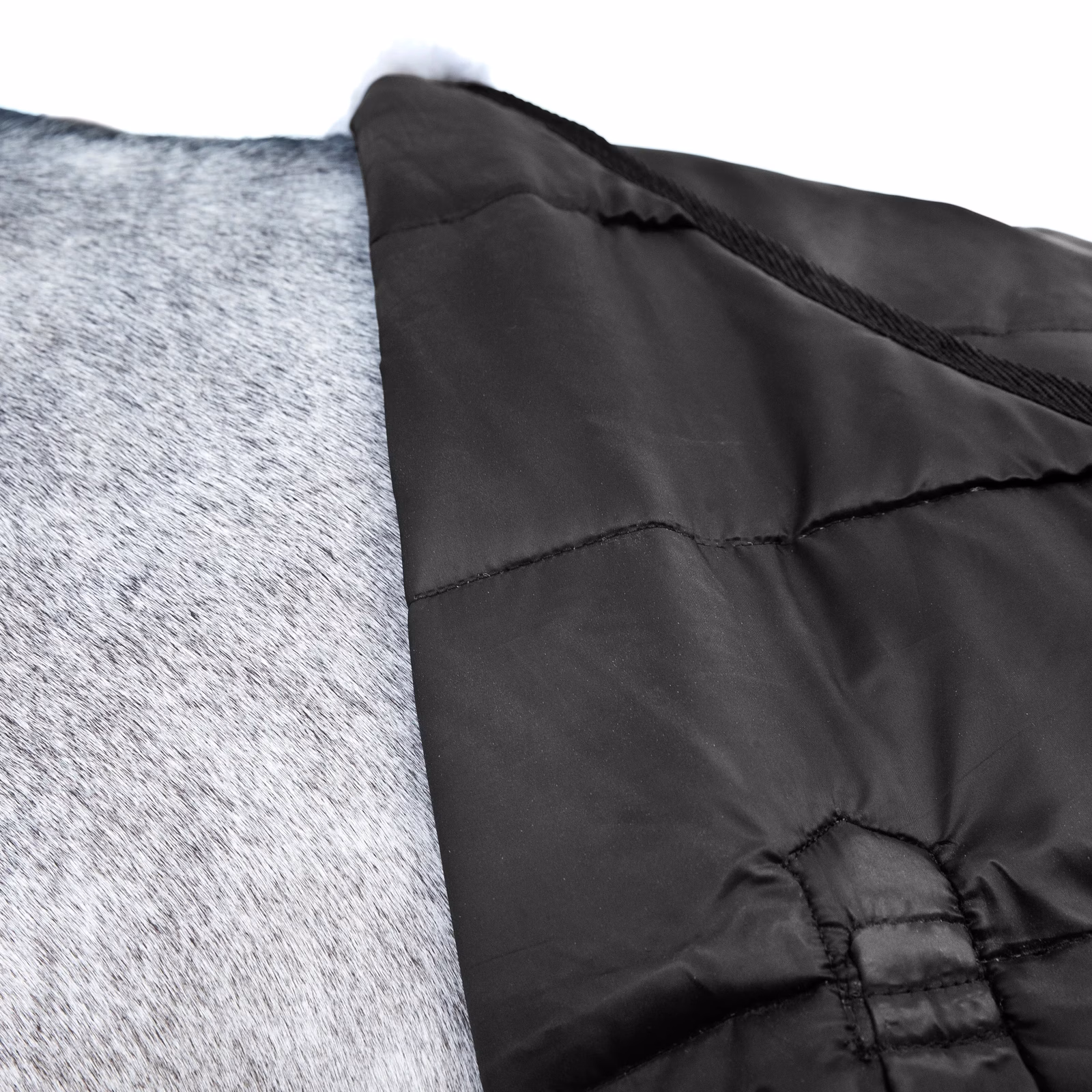 Horze Nevada Stable Blanket Neck Cover 200g