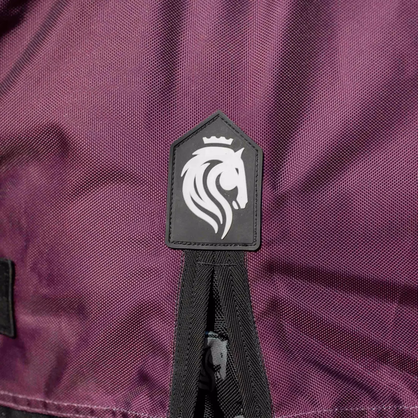 Equinavia Thunder 360 Detachable Neck Light Weight Turnout Blanket 100g